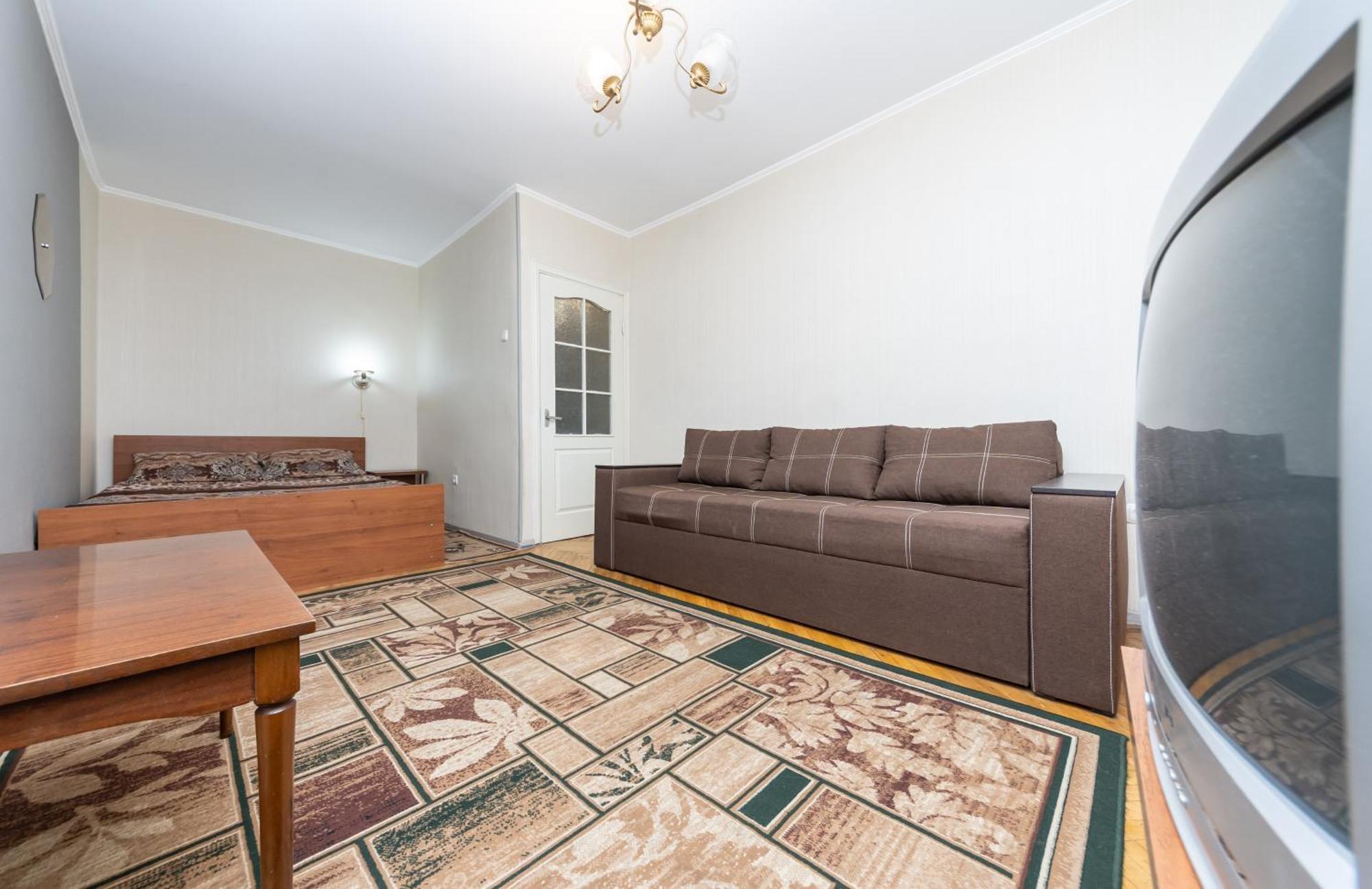 1К.Квартира В Центре Печерска.Лабораторный Пер.26 Kiev Exterior foto